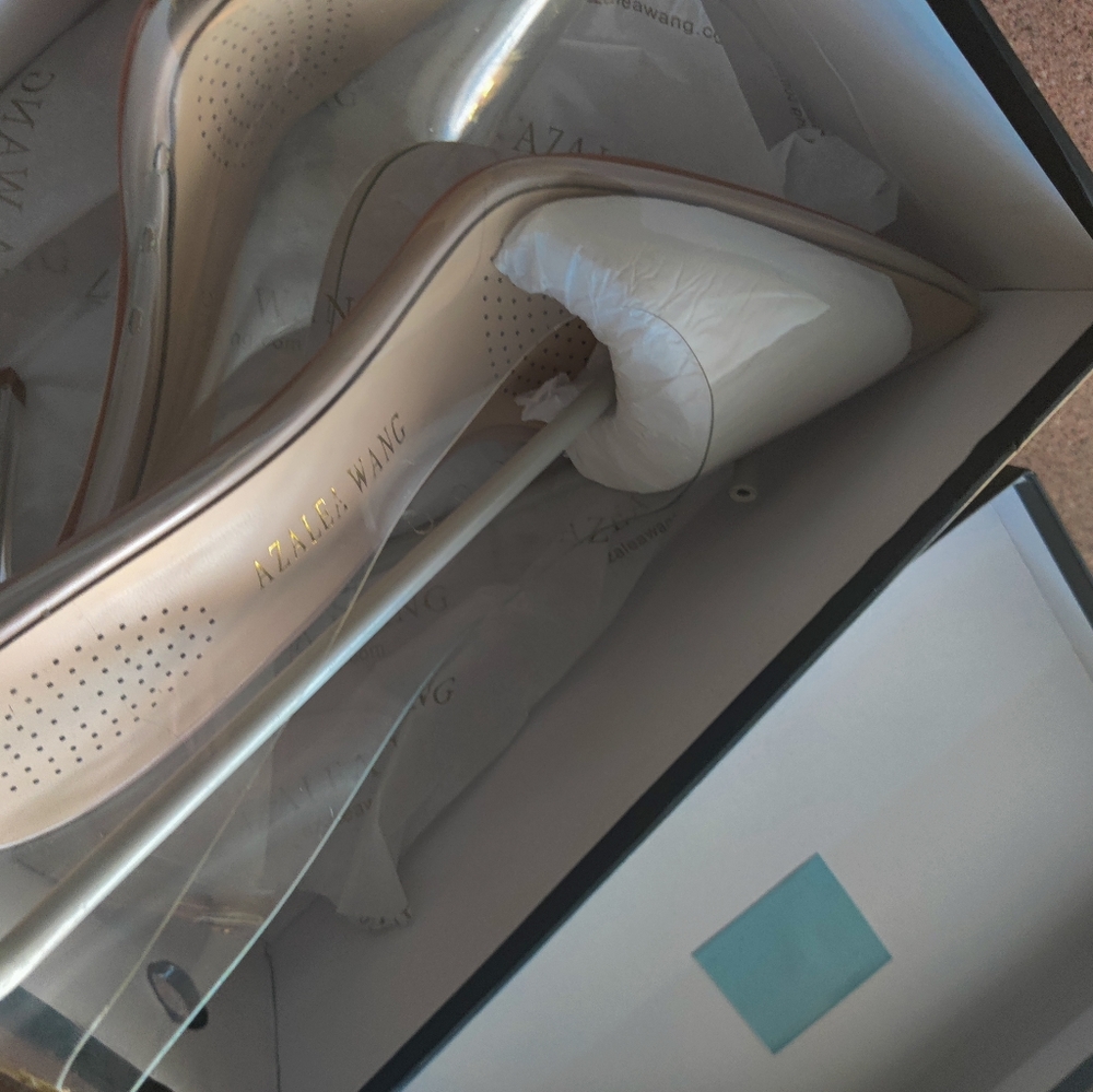 Shoe - Picture 4 of 4